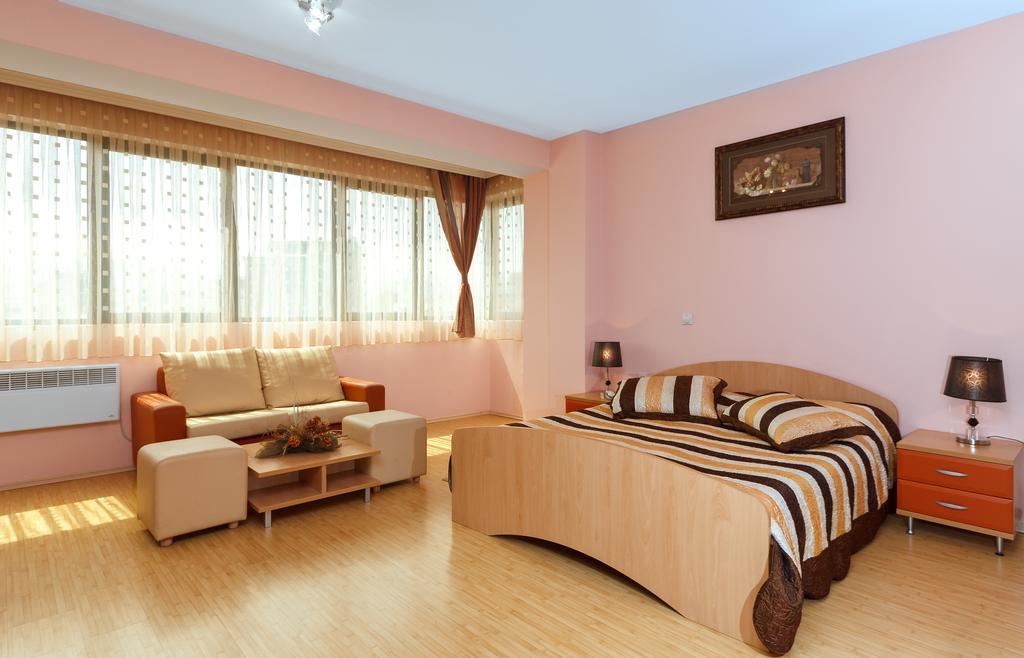 Green Center Gili Gostivar Ngoại thất bức ảnh